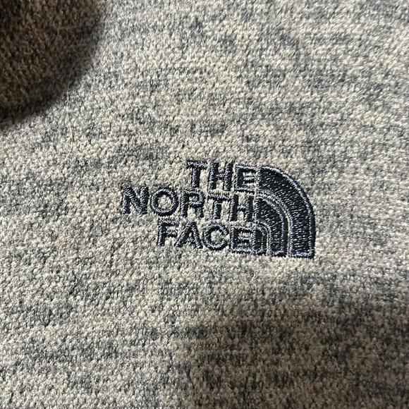 Women’s the north face green zip up with hood size large - Picture 2 of 4